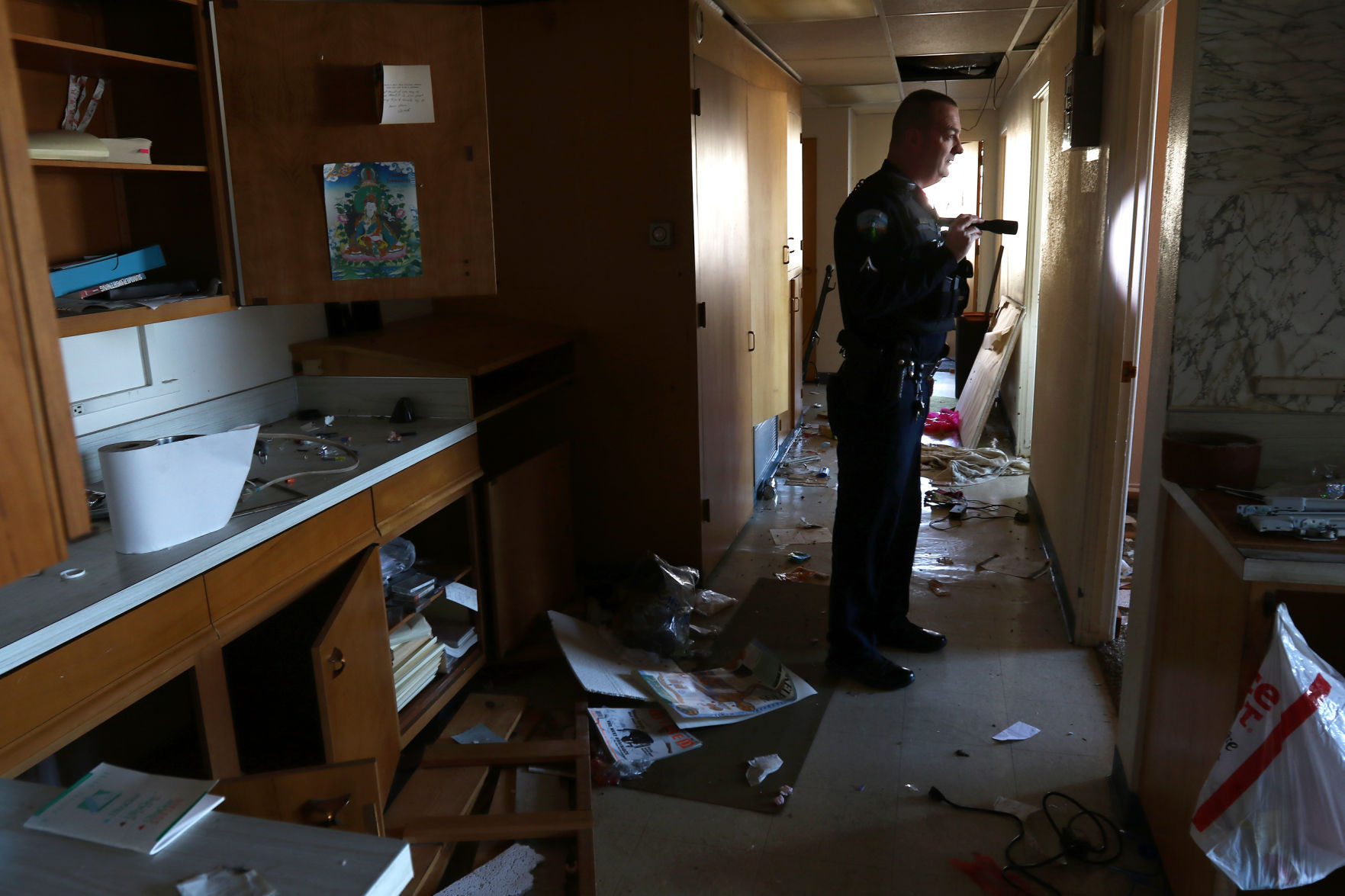170212-nrr-abandonedhomes-04